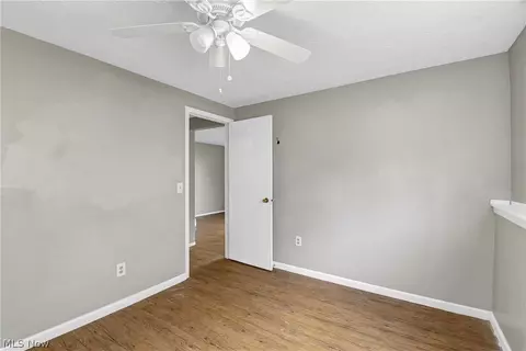Bedroom - 618 State St, Elyria, OH 44035 photo 3 of 9