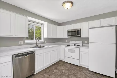 Kitchen - 618 State St, Elyria, OH 44035 photo 1 of 4