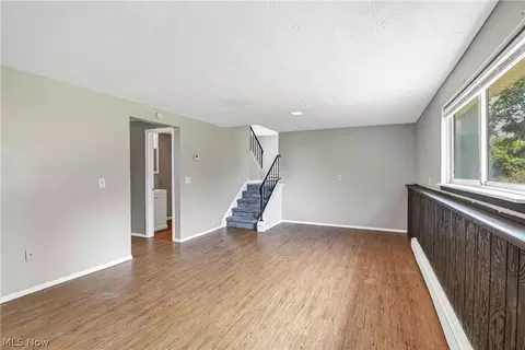 Living - 618 State St, Elyria, OH 44035 photo 14 of 14