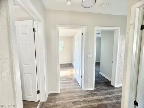 Entry Way - 2044 E 29th St, Lorain, OH 44055 photo 3 of 4