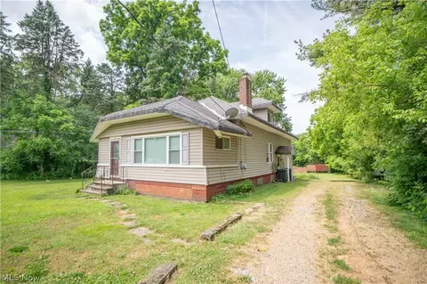 522 Massillon Rd, Akron, OH 44306