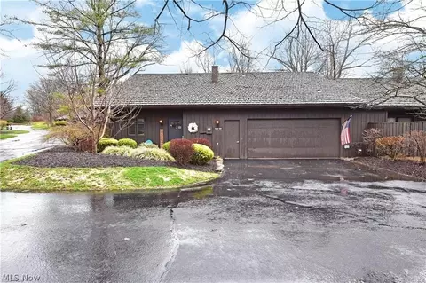 455-55 Meadowview Dr, Aurora, OH 44202