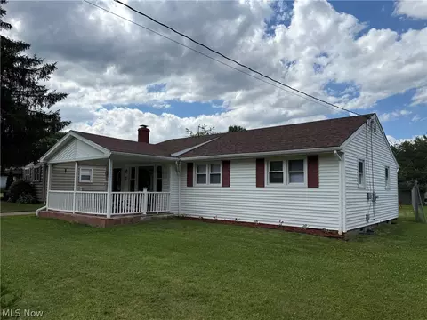Exterior - 448 Meadowbrook Ave, Boardman, OH 44512 photo 2 of 5
