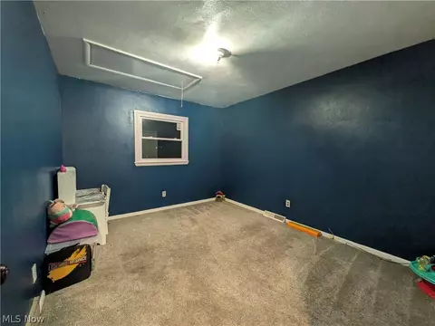 Bedroom - 41386 Schadden Rd, Elyria, OH 44035 photo 6 of 7
