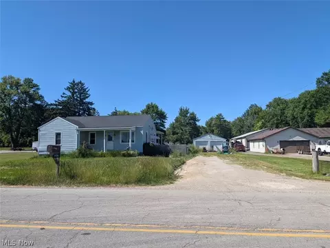 41386 Schadden Rd, Elyria, OH 44035