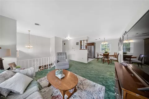 Living - 466 Colgate Ave, Elyria, OH 44035 photo 2 of 5