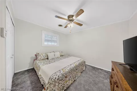 Bedroom - 466 Colgate Ave, Elyria, OH 44035 photo 1 of 5