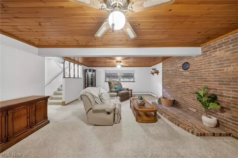 Living - 466 Colgate Ave, Elyria, OH 44035 photo 5 of 5