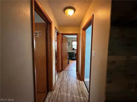 Entry Way - 61900 Fairview Rd, Barnesville, OH 43713 photo 1 of 3