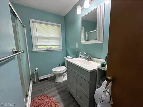 Bath - 61900 Fairview Rd, Barnesville, OH 43713 photo 2 of 2