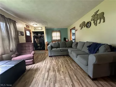 Living - 61900 Fairview Rd, Barnesville, OH 43713 photo 4 of 4