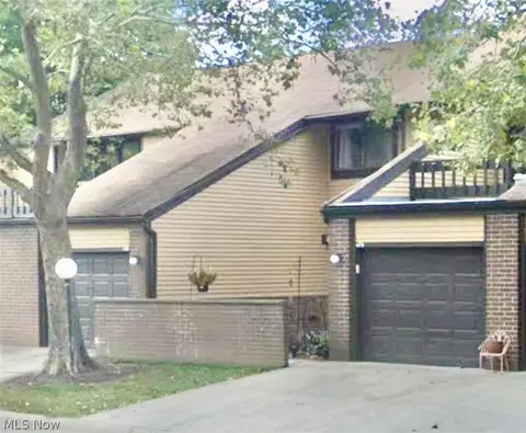 474 Terrell Ct, Richmond Heights, OH 44143