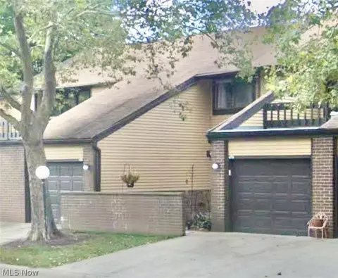 474 Terrell Ct, Richmond Heights, OH 44143