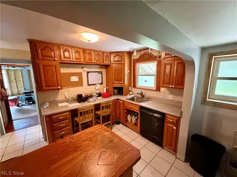 Kitchen - 85 Homestead Dr, Boardman, OH 44512 photo 1 of 2
