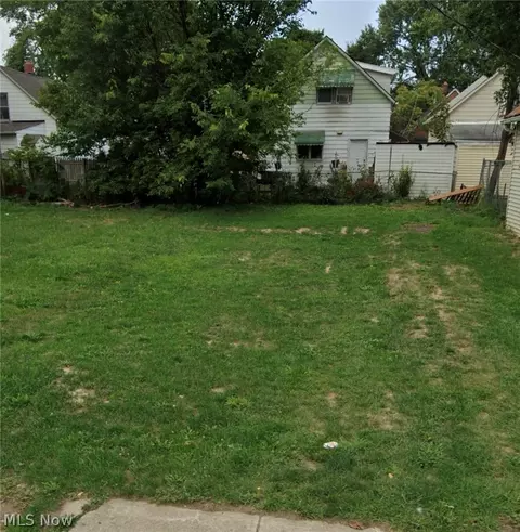 3270 W 34th St, Cleveland, OH 44109