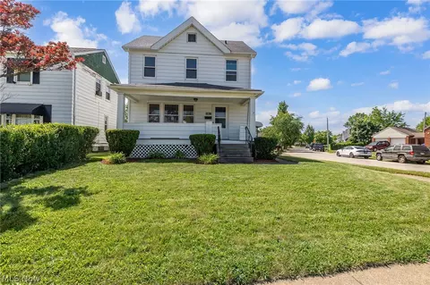 13311 Bellaire Rd, Cleveland, OH 44135