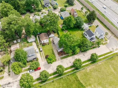 688 Kipling St, Akron, OH 44306 photo 26