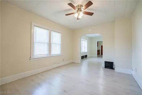 688 Kipling St, Akron, OH 44306 photo 12