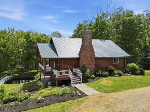 1068 Evening Star Dr, Rome, OH 44085