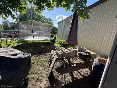 Exterior - 104 Chestnut St, Coshocton, OH 43812 photo 8 of 9