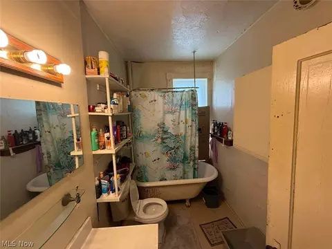 Bath - 104 Chestnut St, Coshocton, OH 43812 photo 2 of 2