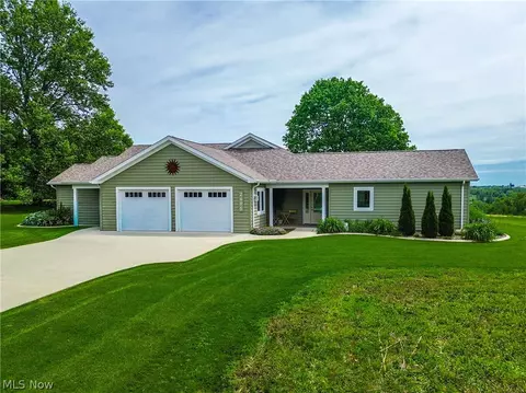 2695 Wayne St, Orrville, OH 44667