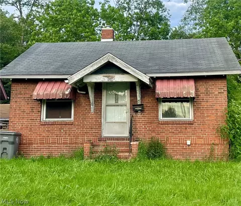 1725 Bentley Ave, Youngstown, OH 44505