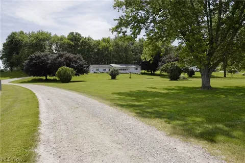 39925 County Road 41, Warsaw, OH 43844