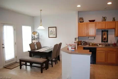Dining - 105 Limestone Ct, Berea, OH 44017 photo 2 of 2