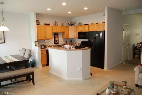 Kitchen - 105 Limestone Ct, Berea, OH 44017 photo 1 of 2