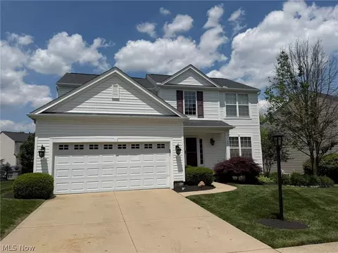 421 Windham Ct, Broadview Heights, OH 44147
