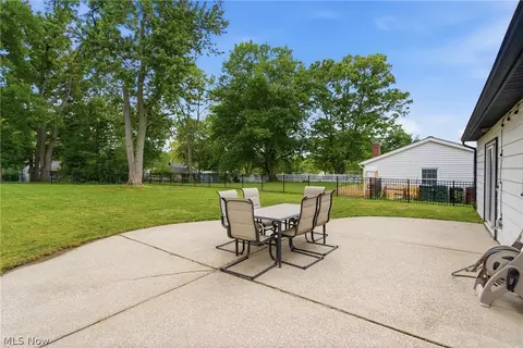 Exterior - 161 Devorah Dr, Aurora, OH 44202 photo 4 of 8