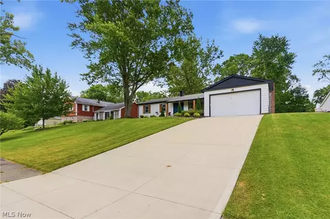 Exterior - 161 Devorah Dr, Aurora, OH 44202 photo 8 of 8