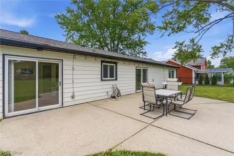 Exterior - 161 Devorah Dr, Aurora, OH 44202 photo 5 of 8
