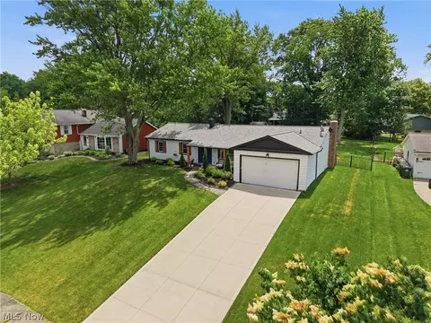 View/Area - 161 Devorah Dr, Aurora, OH 44202 photo 1 of 2