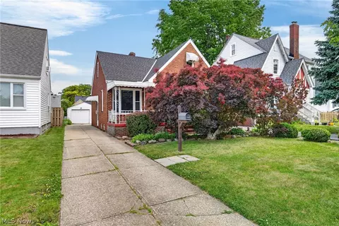 5814 Charles Ave, Parma, OH 44129