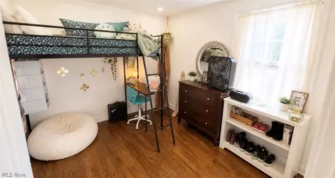 Bedroom - 38155 Aurora Rd, Solon, OH 44139 photo 1 of 4