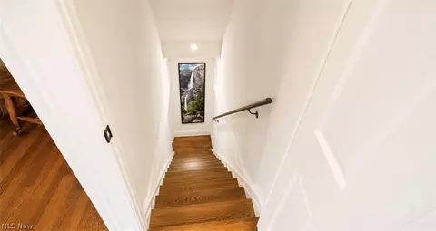 Entry Way - 38155 Aurora Rd, Solon, OH 44139 photo 1 of 4