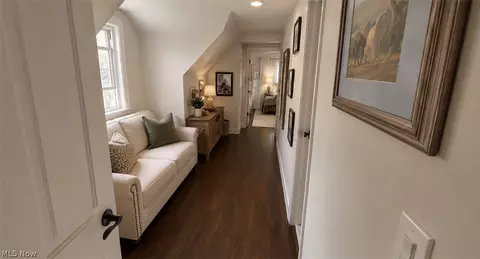 Entry Way - 38155 Aurora Rd, Solon, OH 44139 photo 3 of 4