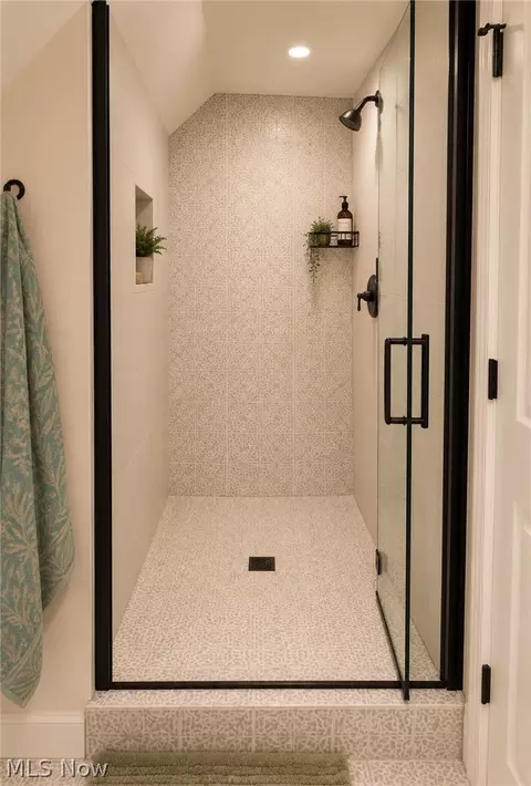 Bath - 38155 Aurora Rd, Solon, OH 44139 photo 6 of 6