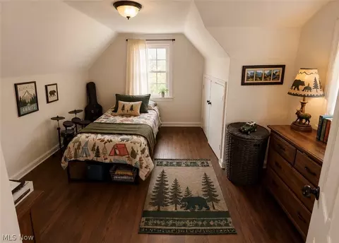 Bedroom - 38155 Aurora Rd, Solon, OH 44139 photo 4 of 4