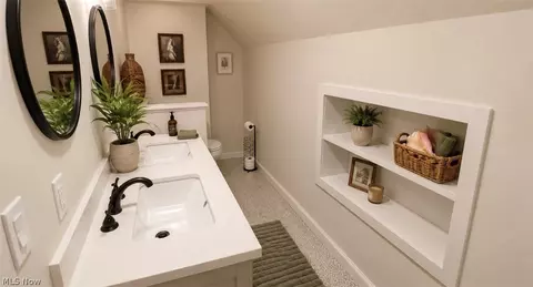 Bath - 38155 Aurora Rd, Solon, OH 44139 photo 4 of 6