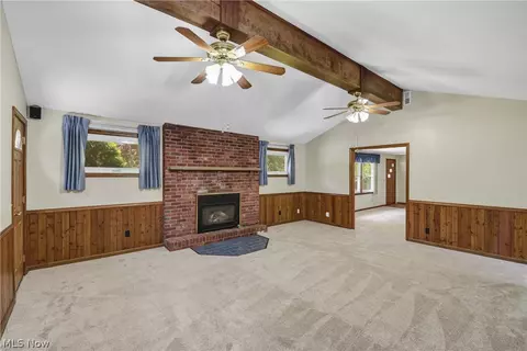 Living - 301 Crosse Rd, Amherst, OH 44001 photo 7 of 8