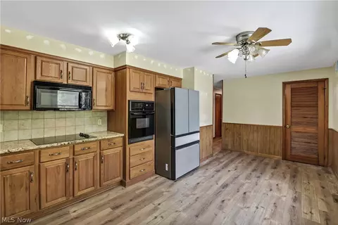 Kitchen - 301 Crosse Rd, Amherst, OH 44001 photo 1 of 3
