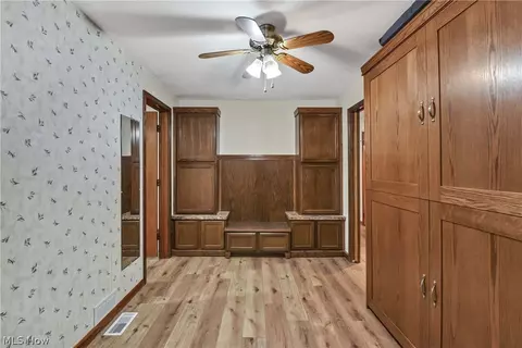 Entry Way - 301 Crosse Rd, Amherst, OH 44001 photo 1 of 1