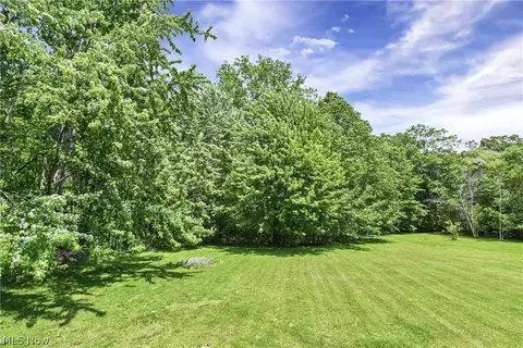 Exterior - 301 Crosse Rd, Amherst, OH 44001 photo 11 of 13