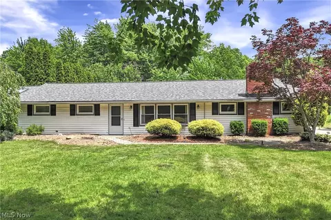 301 Crosse Rd, Amherst, OH 44001