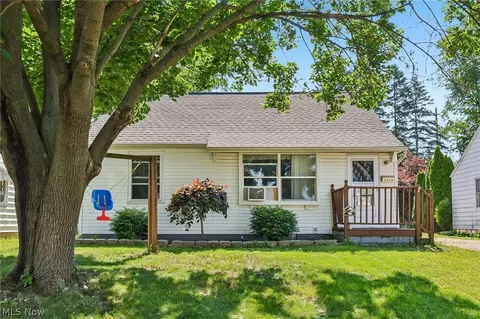 1430 Janice, Massillon, OH 44646