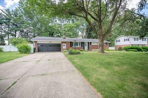 916 Marion Ave NW, Massillon, OH 44646