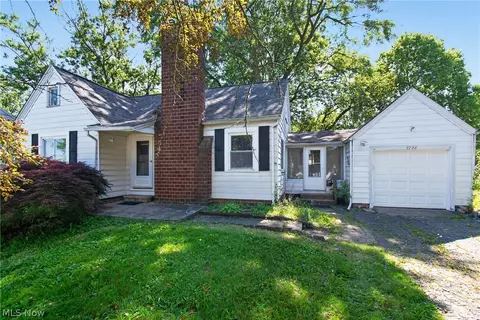 3726 Vernon Ave NW, Canton, OH 44709